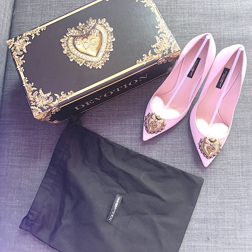 Brand new dolce Gabbana devotion Pumps
